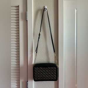 Black & Gold Jet Set Michael Kors Crossbody 🖤
